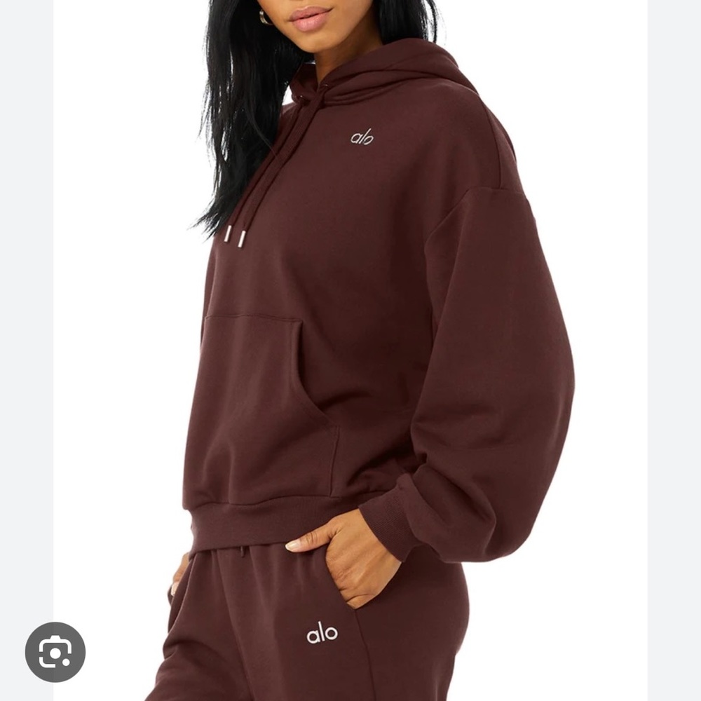 Alo Yoga Accolade Hoodie and Sweatpants. Cherry Cola